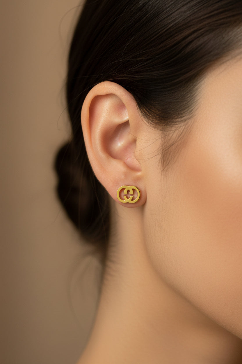 Gold-Tone Interlocking Circle Necklace & Stud Earrings Set