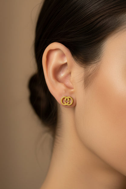 Gold-Tone Interlocking Circle Necklace & Stud Earrings Set