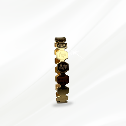 One piece of Elegant Gold Hexagon Link Bracelet