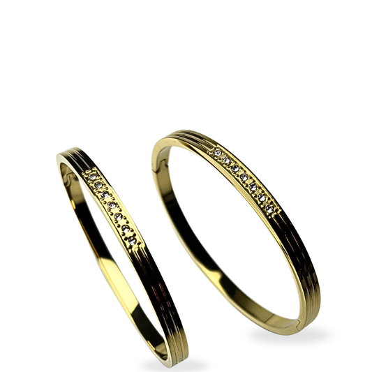 One piece of Minimalist Gold Bangle Bracelet