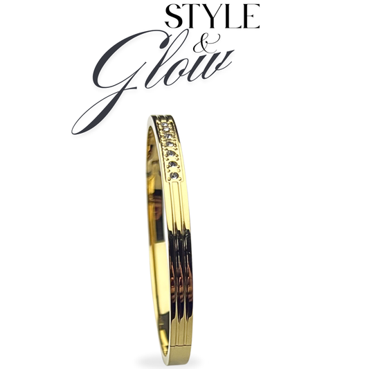 One piece of Minimalist Gold Bangle Bracelet