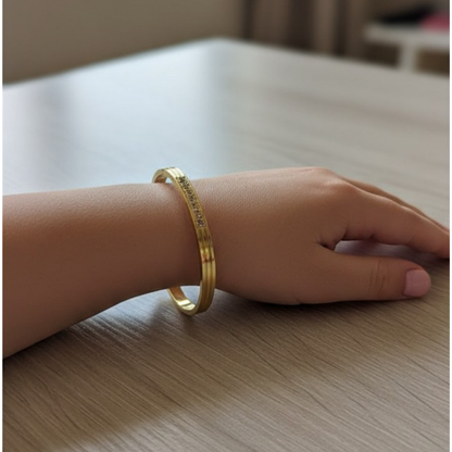 One piece of Minimalist Gold Bangle Bracelet