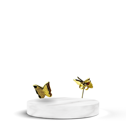 Stylish butterfly necklace with matching earrings